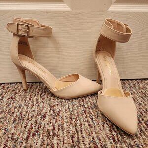 2 Pairs Size 9 Heels